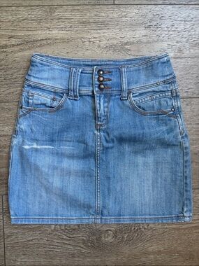 Euro Brand Cache Cache Denim High Waisted Mini Jean Skirt Light Blue Size 34